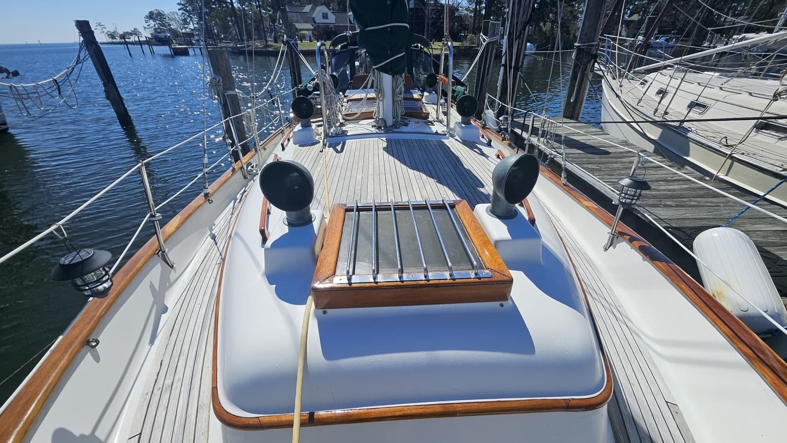 1985 Hans Christian 33T