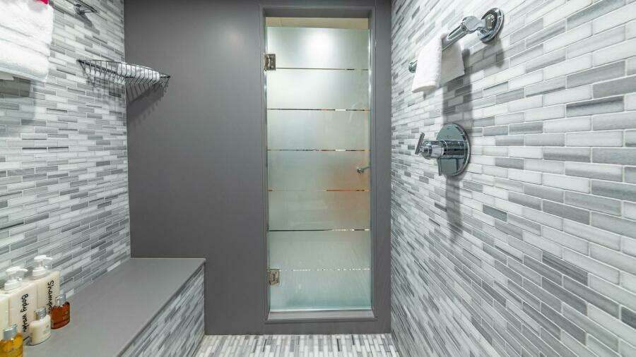 1997 Broward Raised Pilothouse