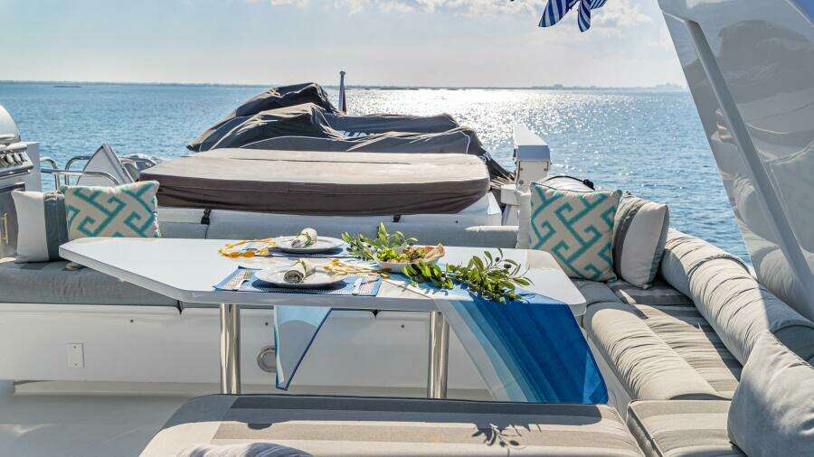 1997 Broward Raised Pilothouse