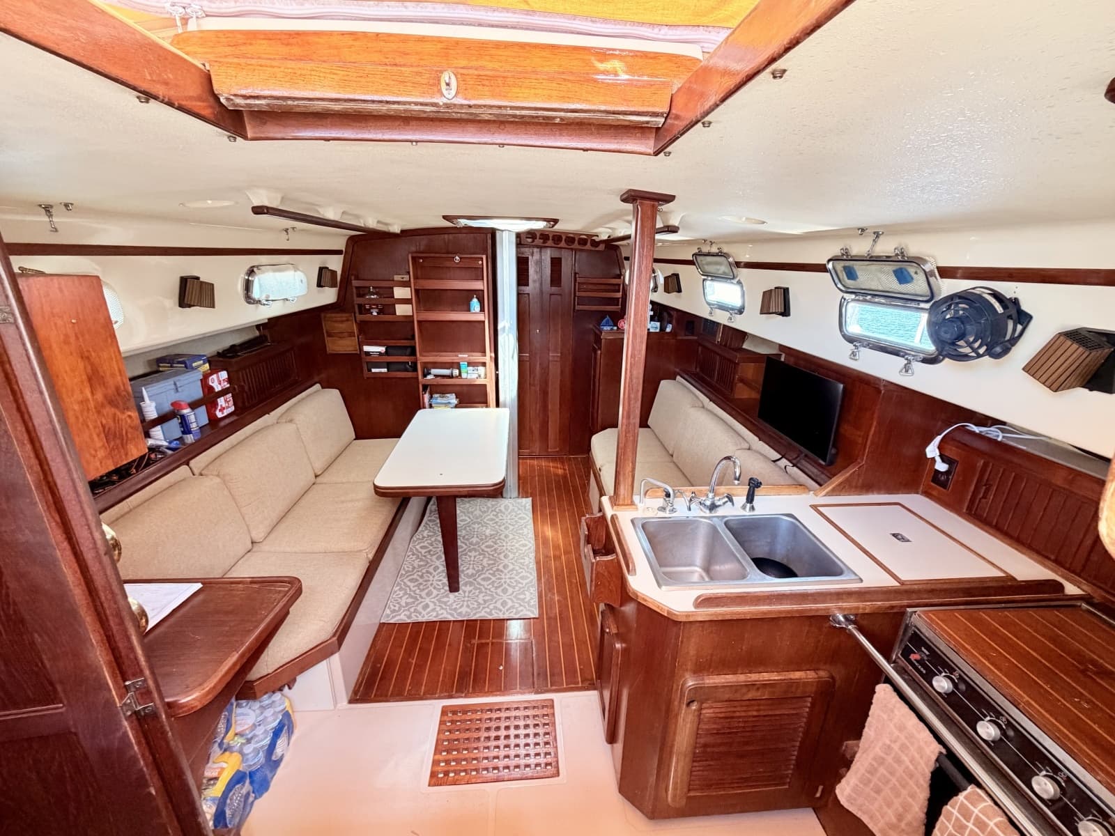 1989 Island Packet Cutter