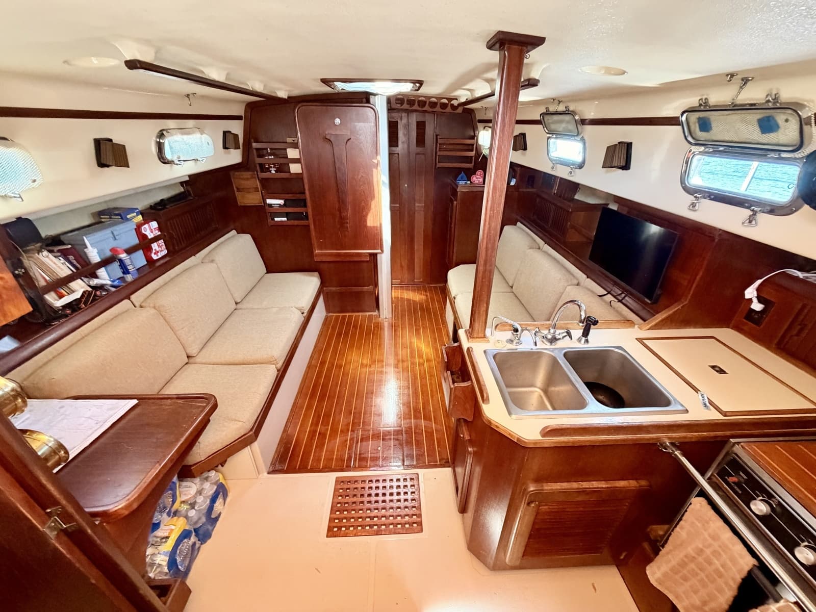 1989 Island Packet Cutter