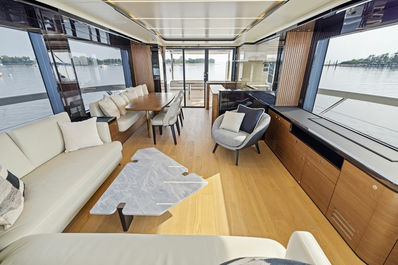 2024 Absolute Navetta 64