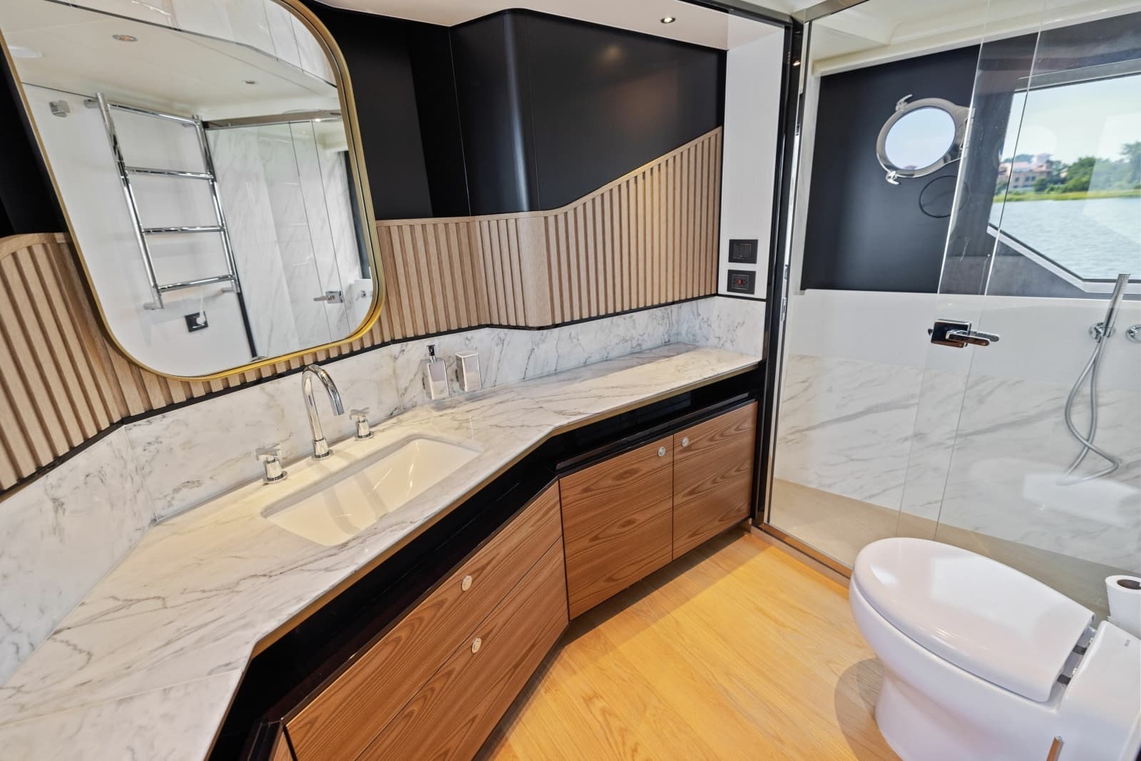 2024 Absolute Navetta 64