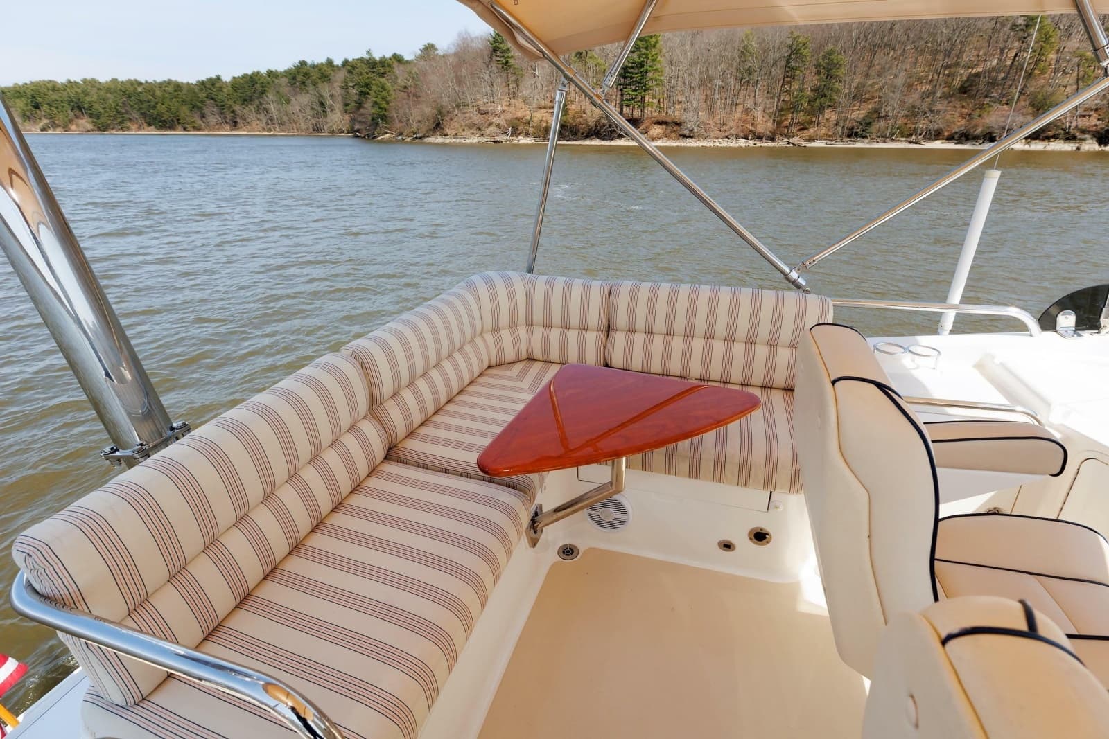 2016 Sabre 42 Fly Bridge Sedan