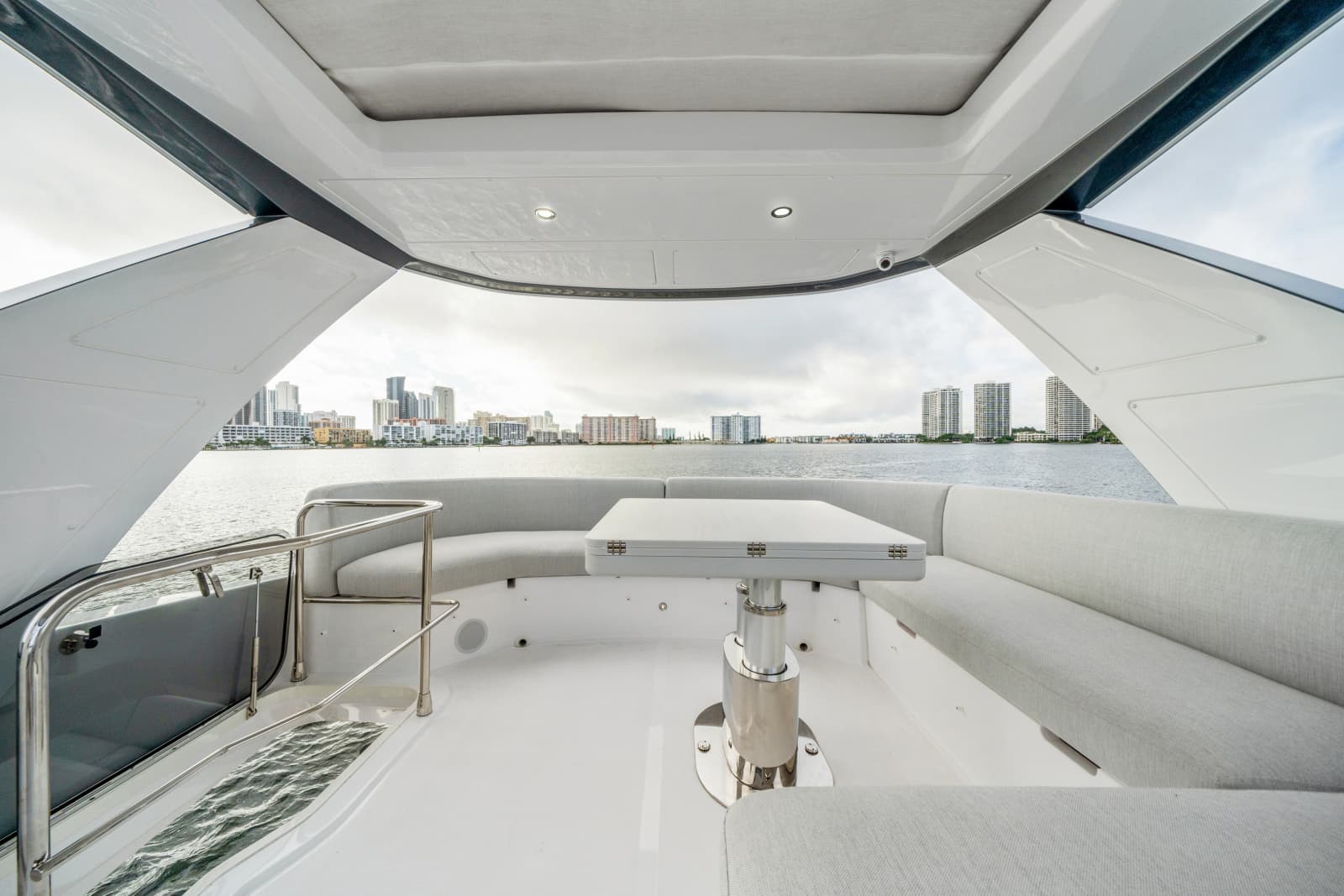 2023 Azimut 53 FLY