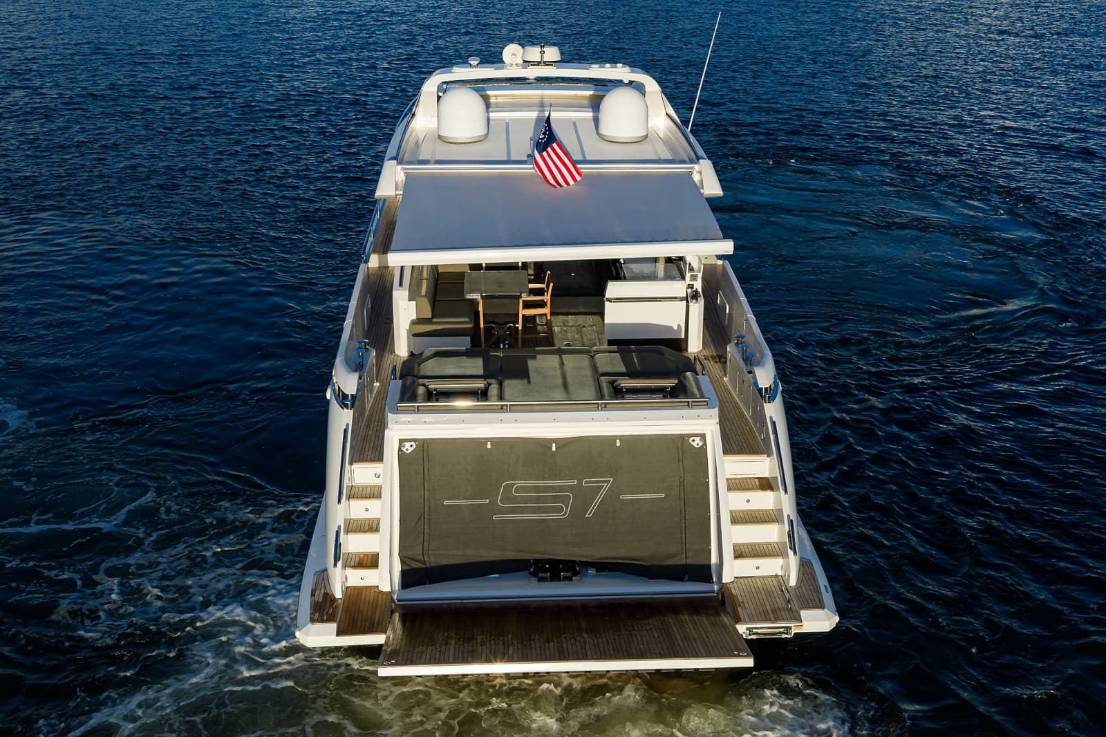 2019 Azimut S7