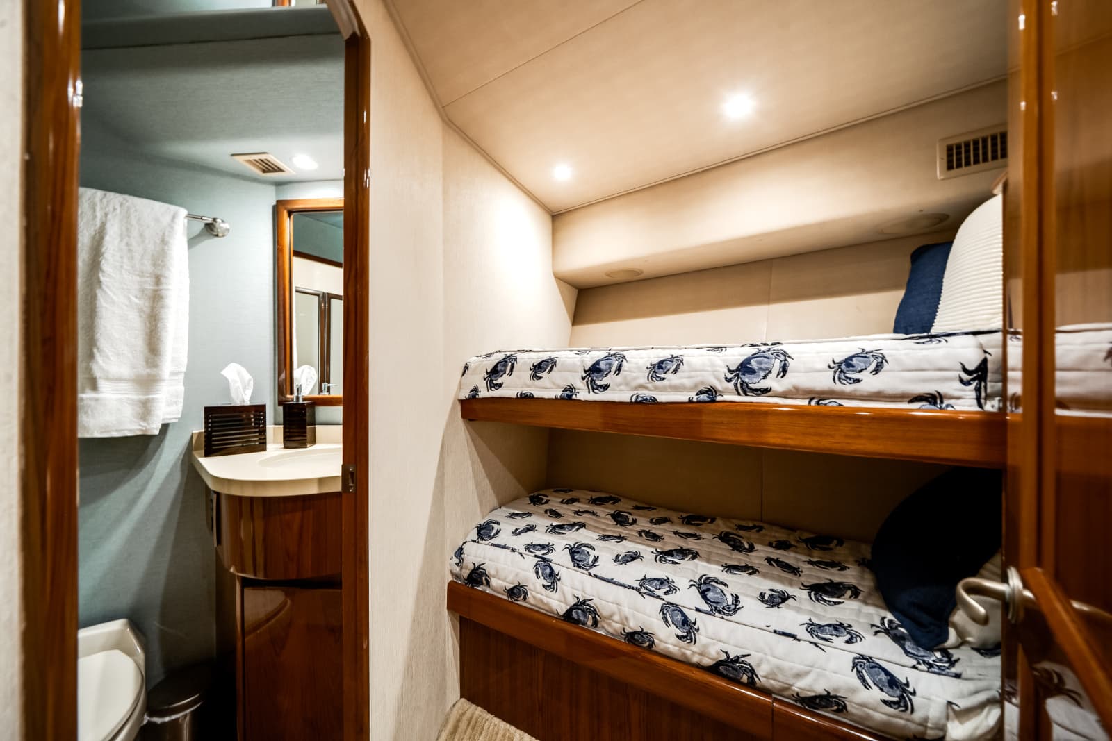 2015 Viking 70 CV ENCLOSED BRIDGE