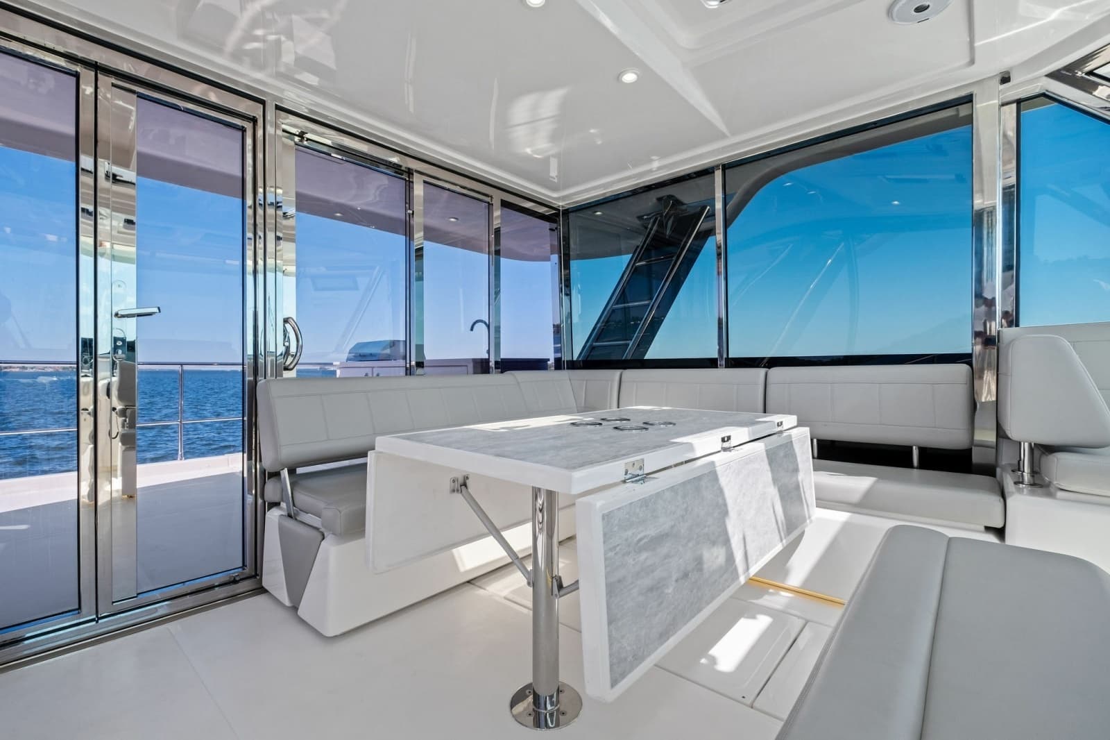2022 54 Aquila Powercat 'Remarkable I'