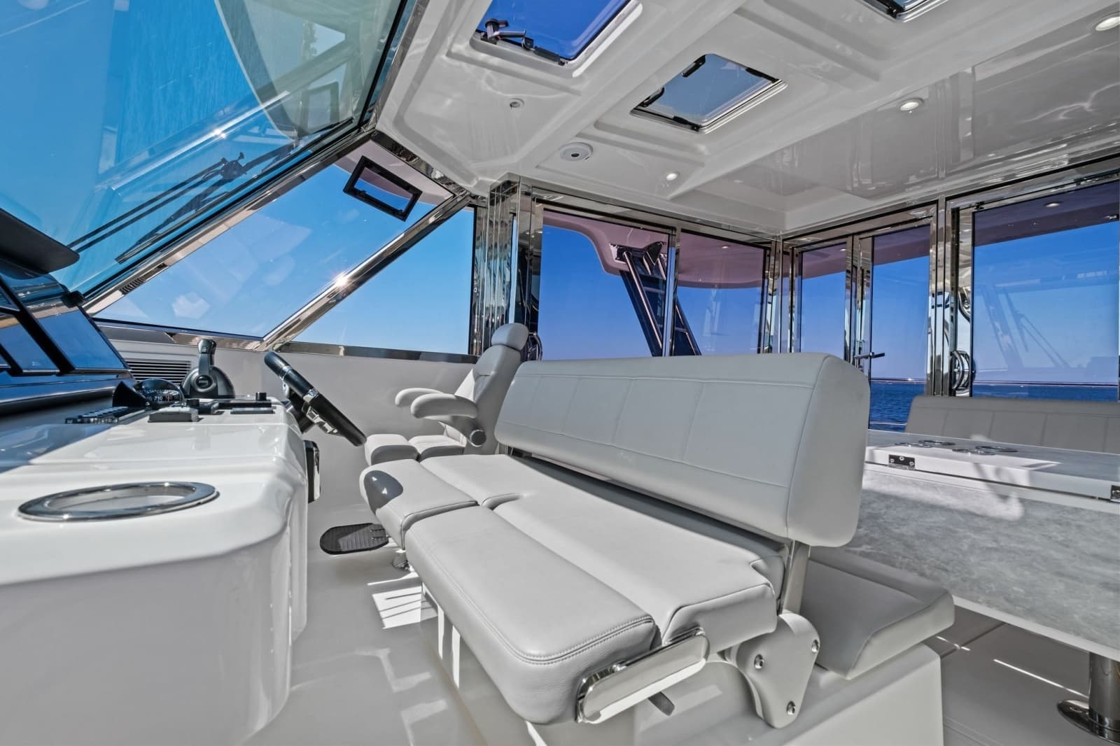 2022 54 Aquila Powercat 'Remarkable I'