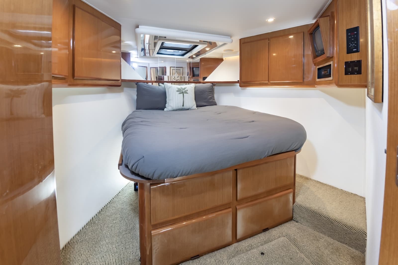 60VikingDarkHorse076