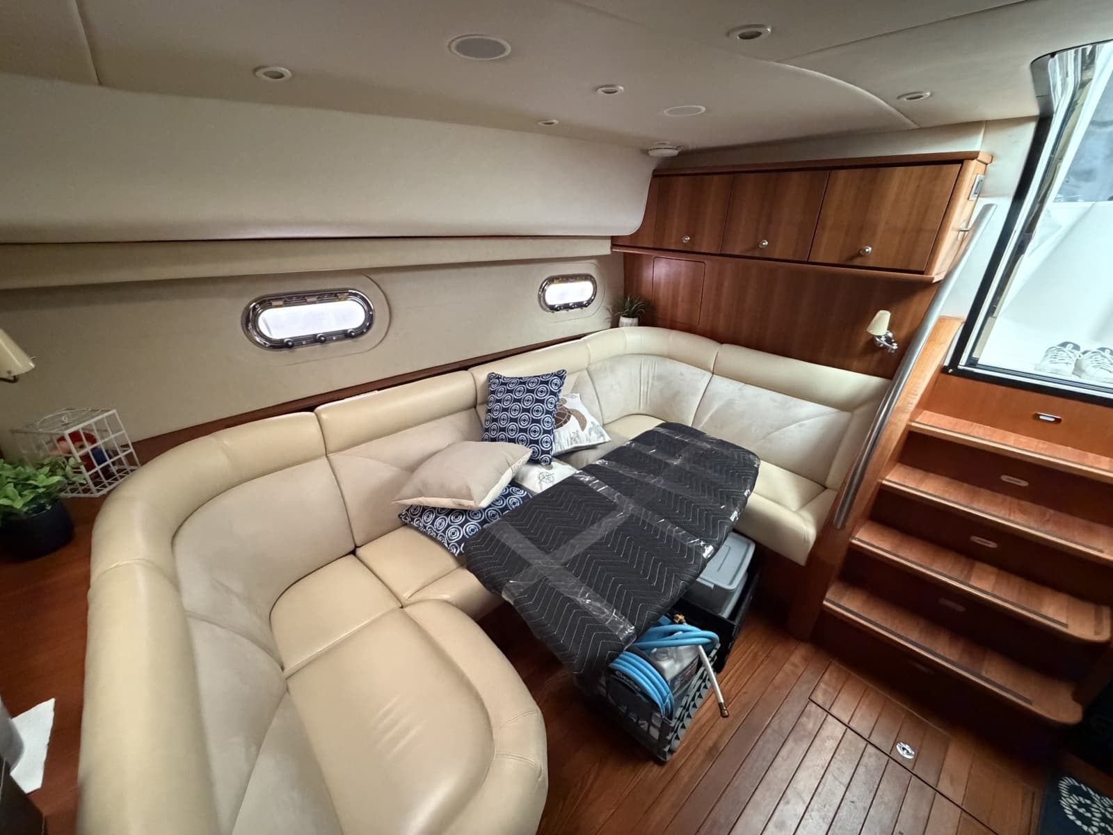 2006 Tiara Yachts 43 Sovran