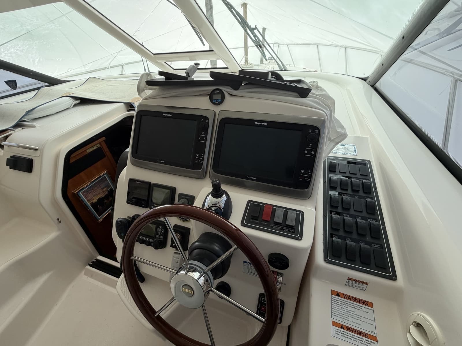 2006 Tiara Yachts 43 Sovran