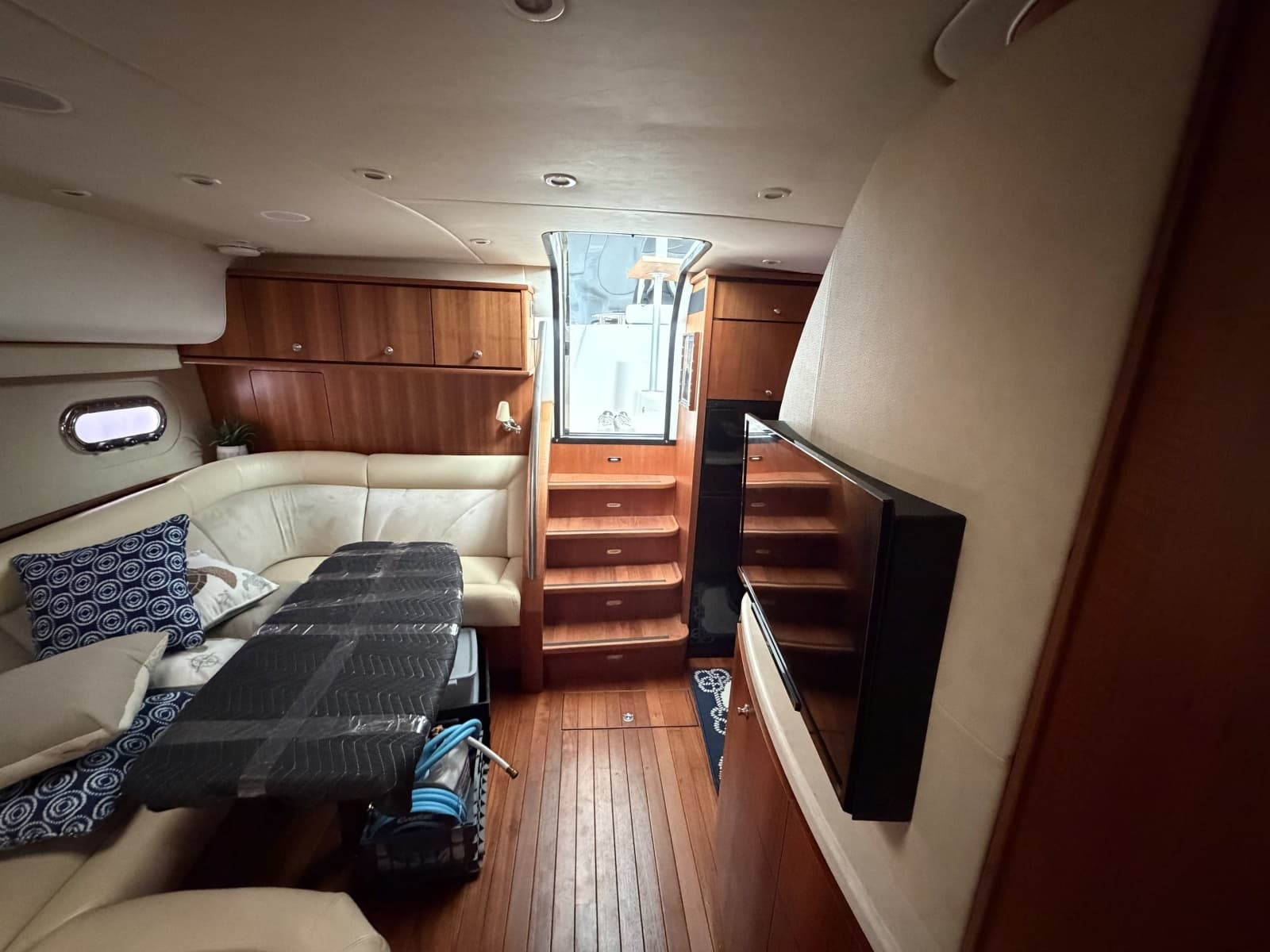 2006 Tiara Yachts 43 Sovran