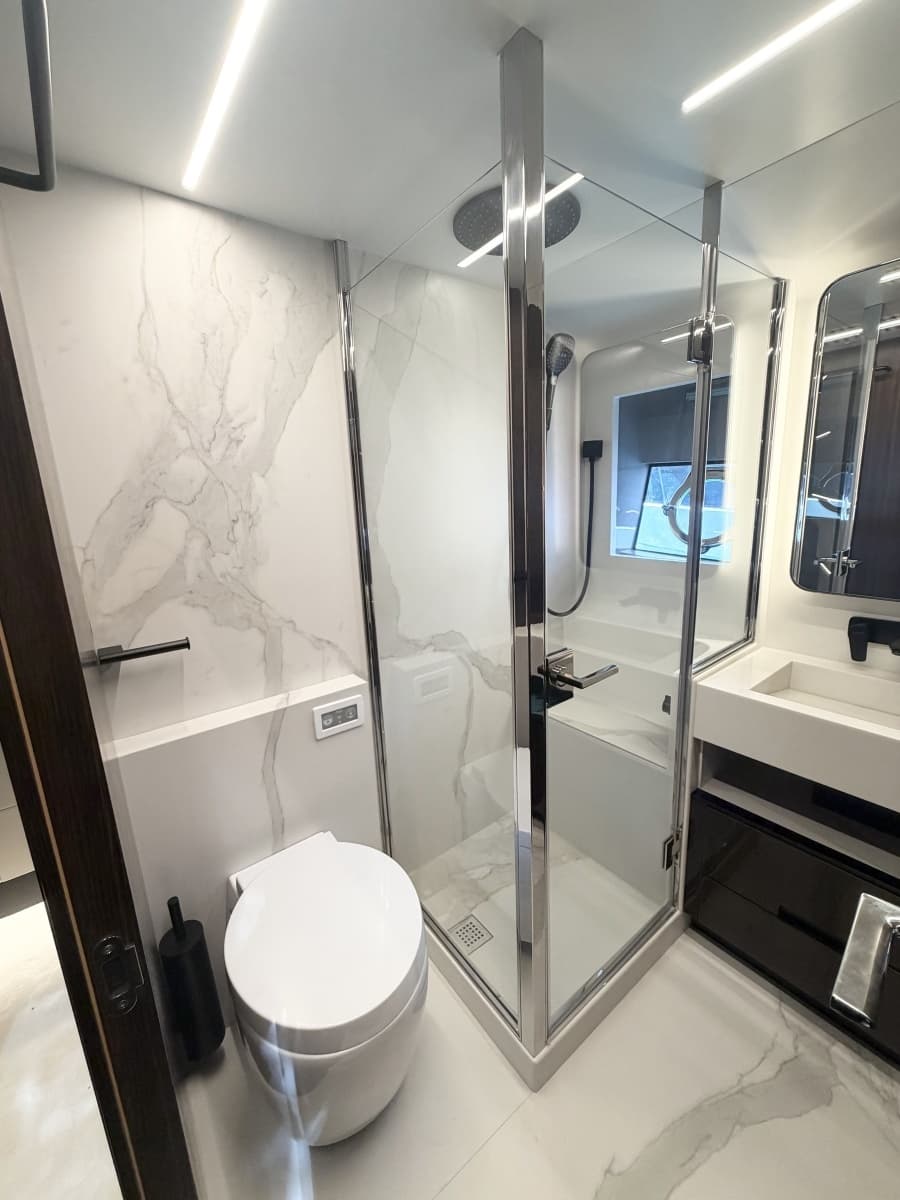 2026 Astondoa 66 Flybridge