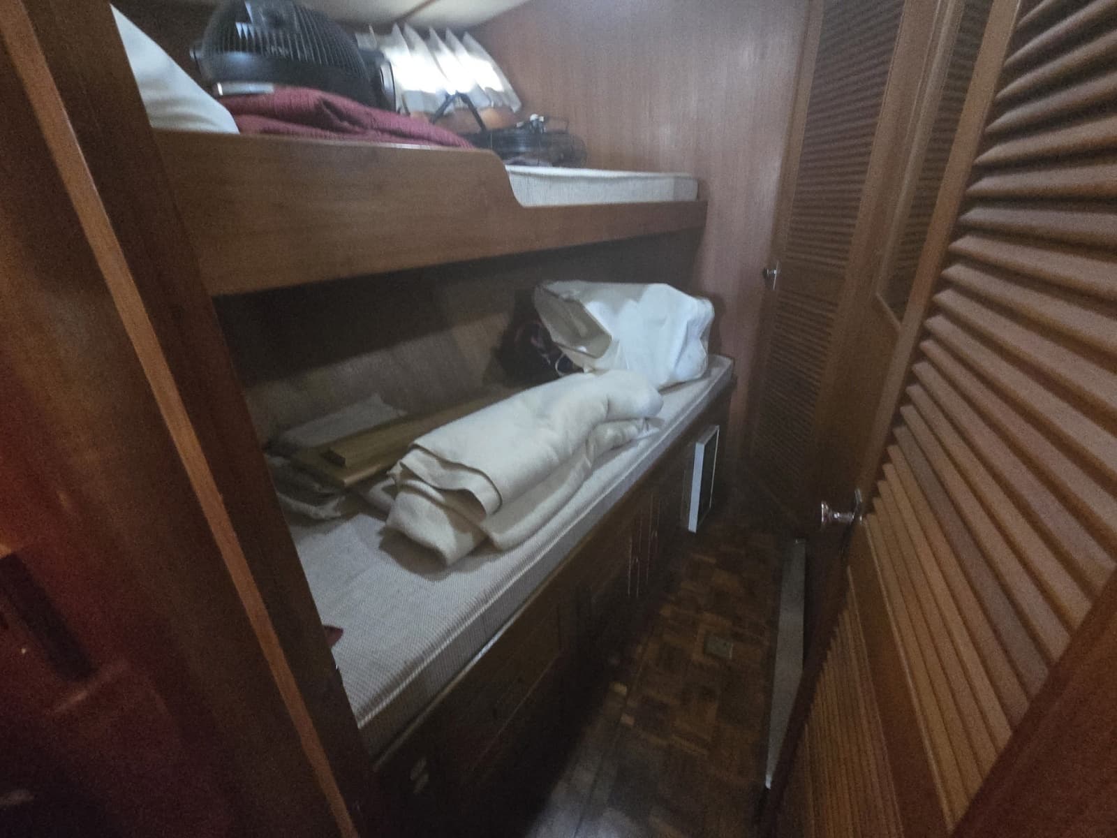 1982 Ocean Alexander 