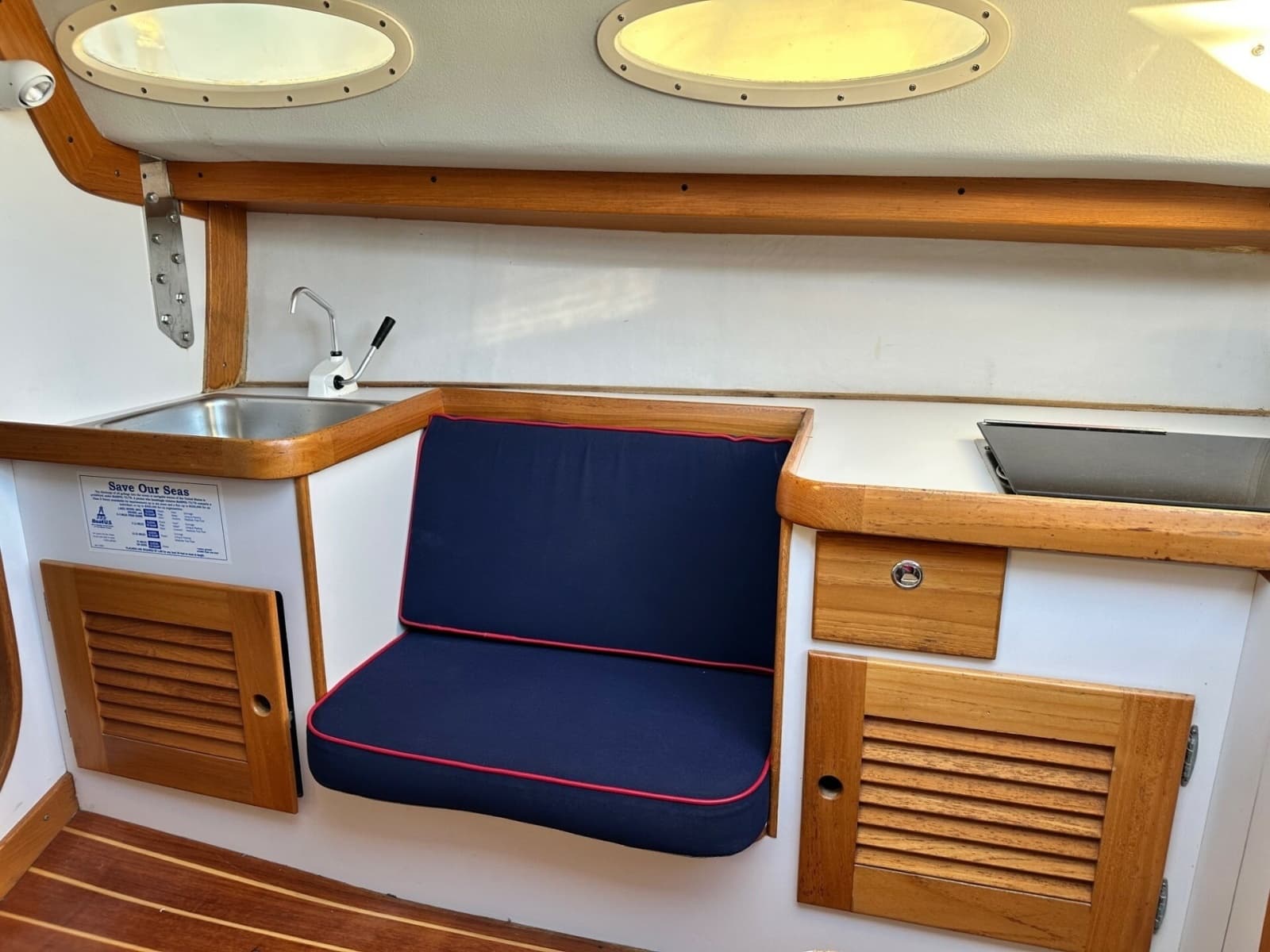 2002 Alerion Express