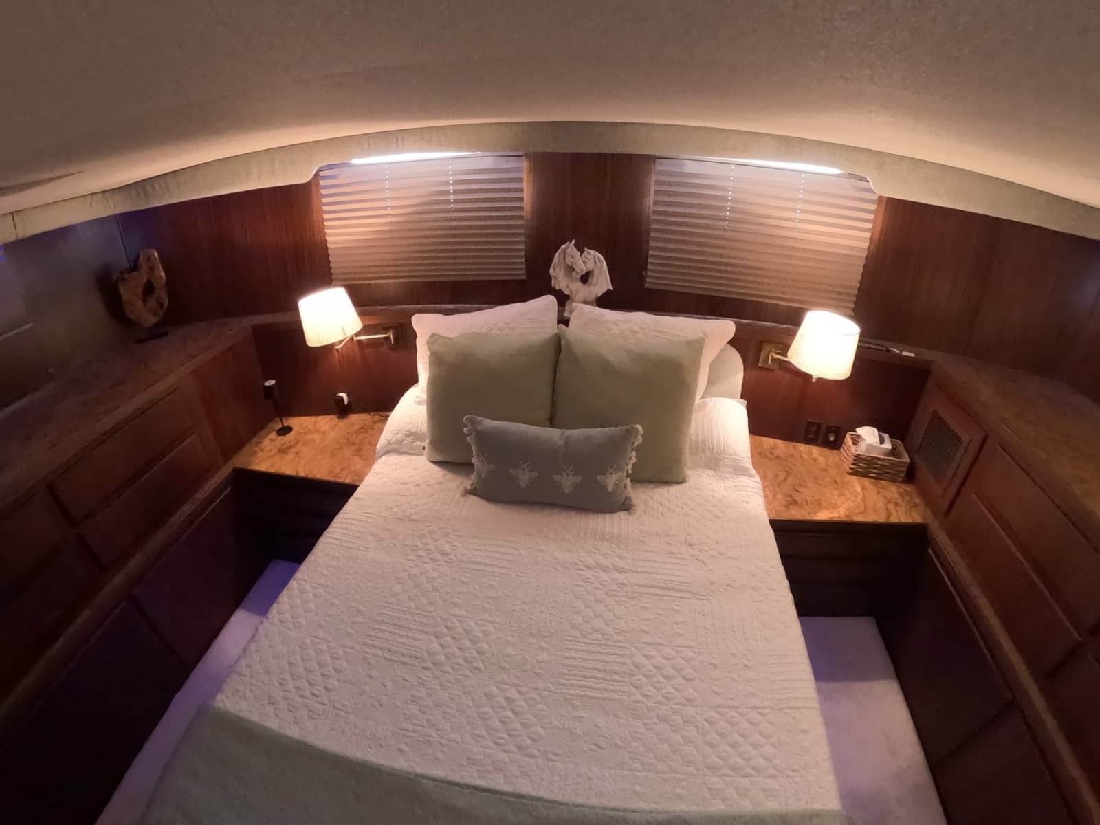 1987 Hatteras Motor Yacht