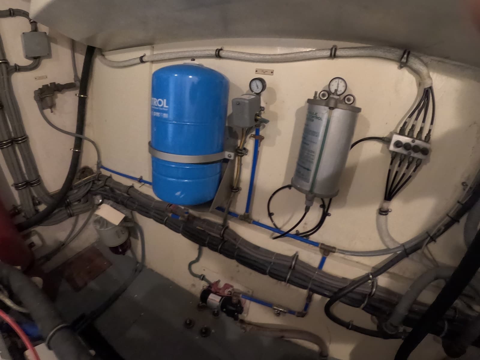 1987 Hatteras Motor Yacht