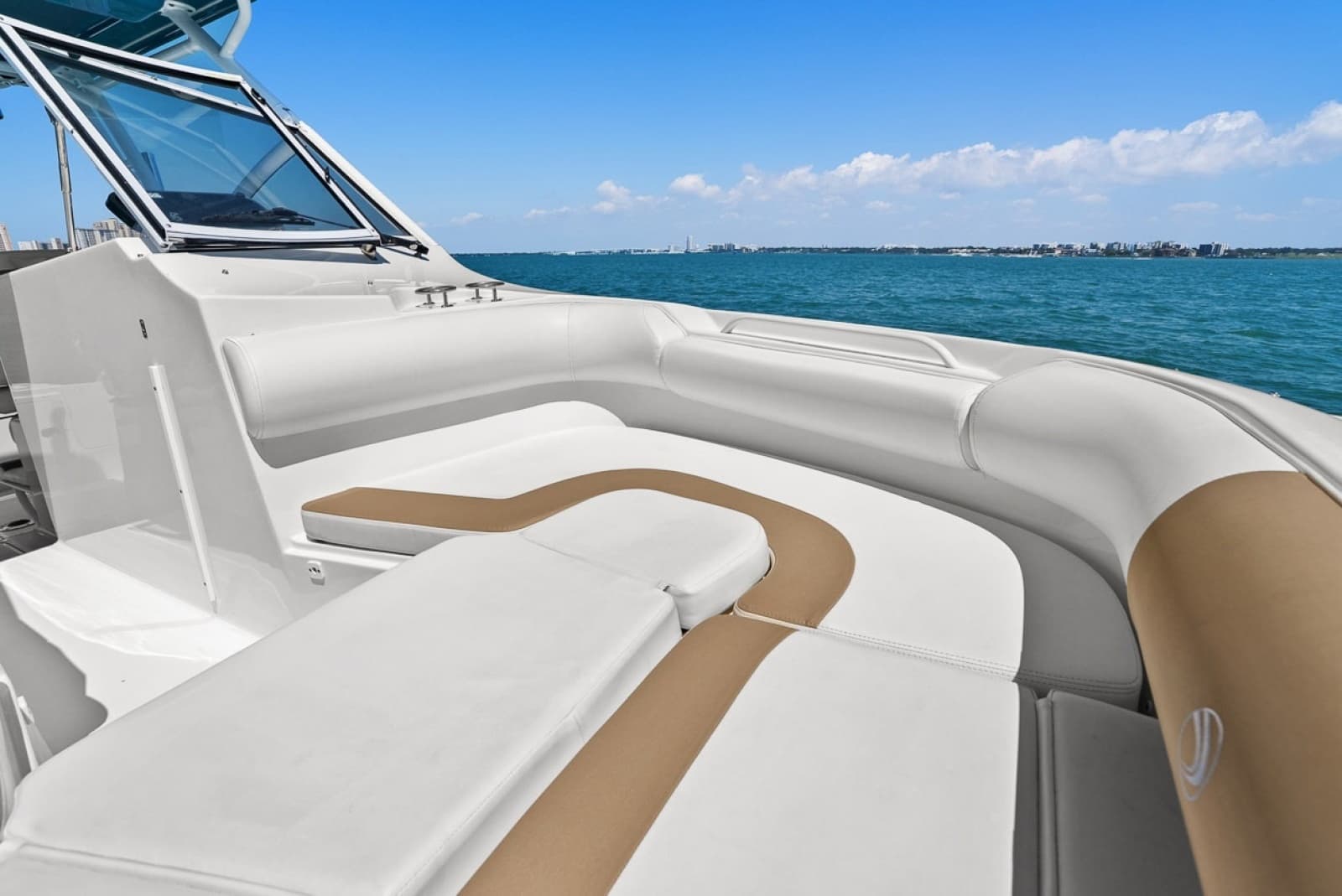 2018 Edgewater 280CX
