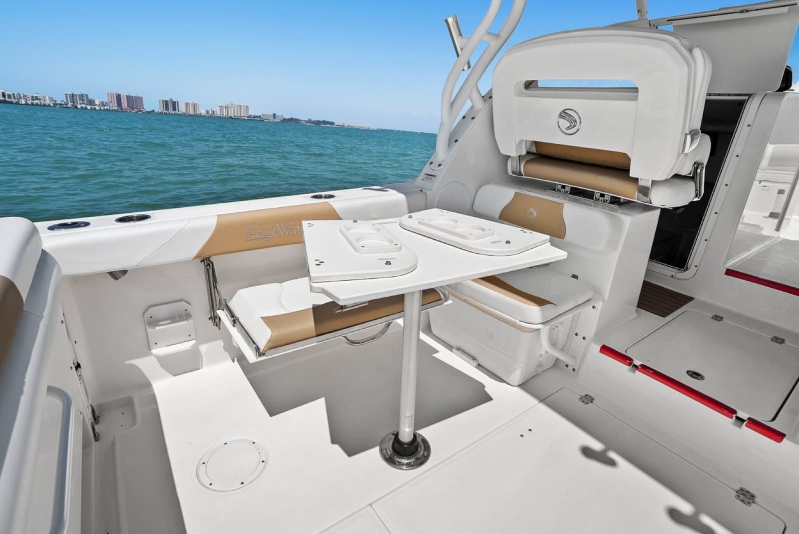 2018 Edgewater 280CX