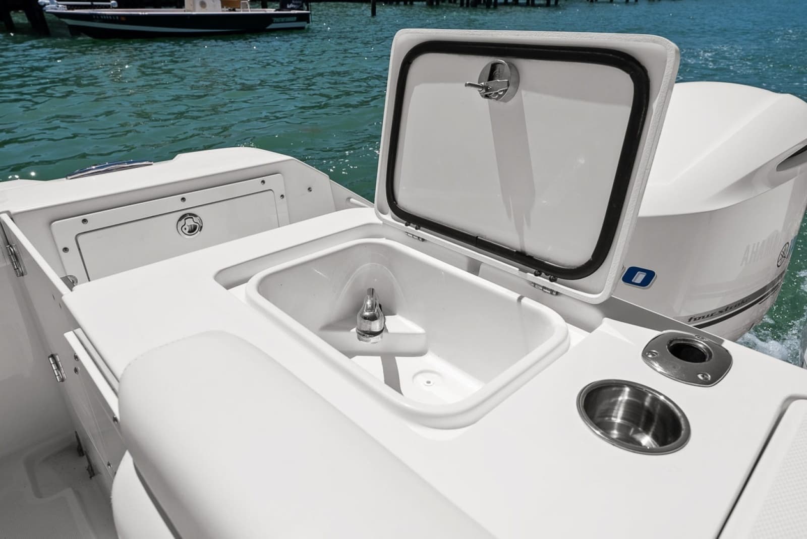 2018 Edgewater 280CX