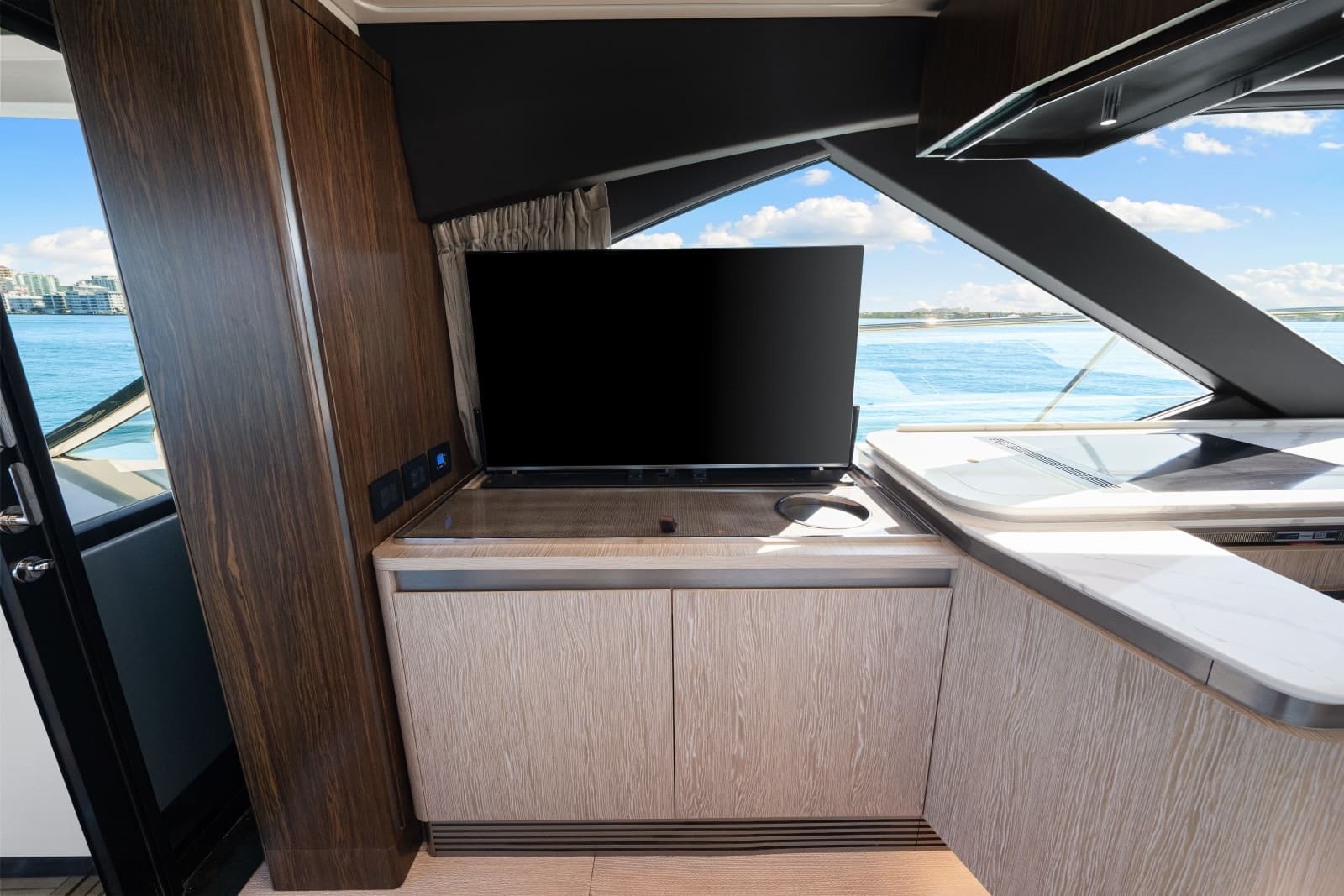 2020 Azimut S6