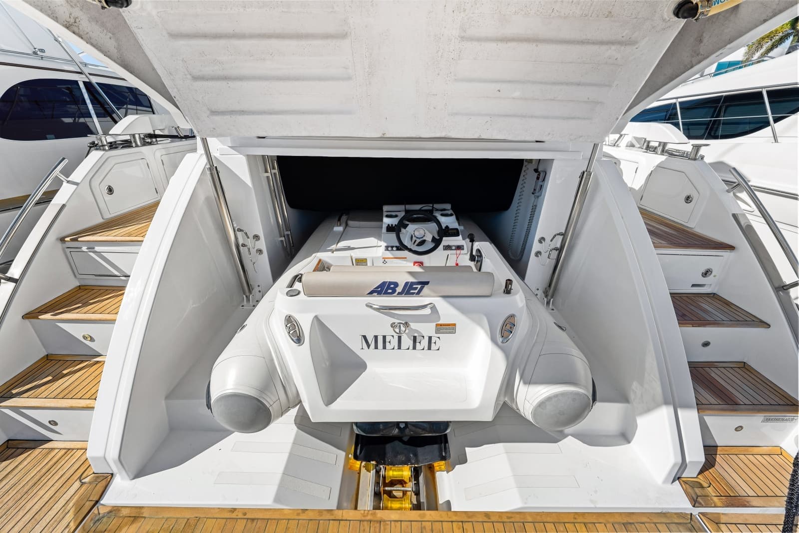 2020 Azimut S6