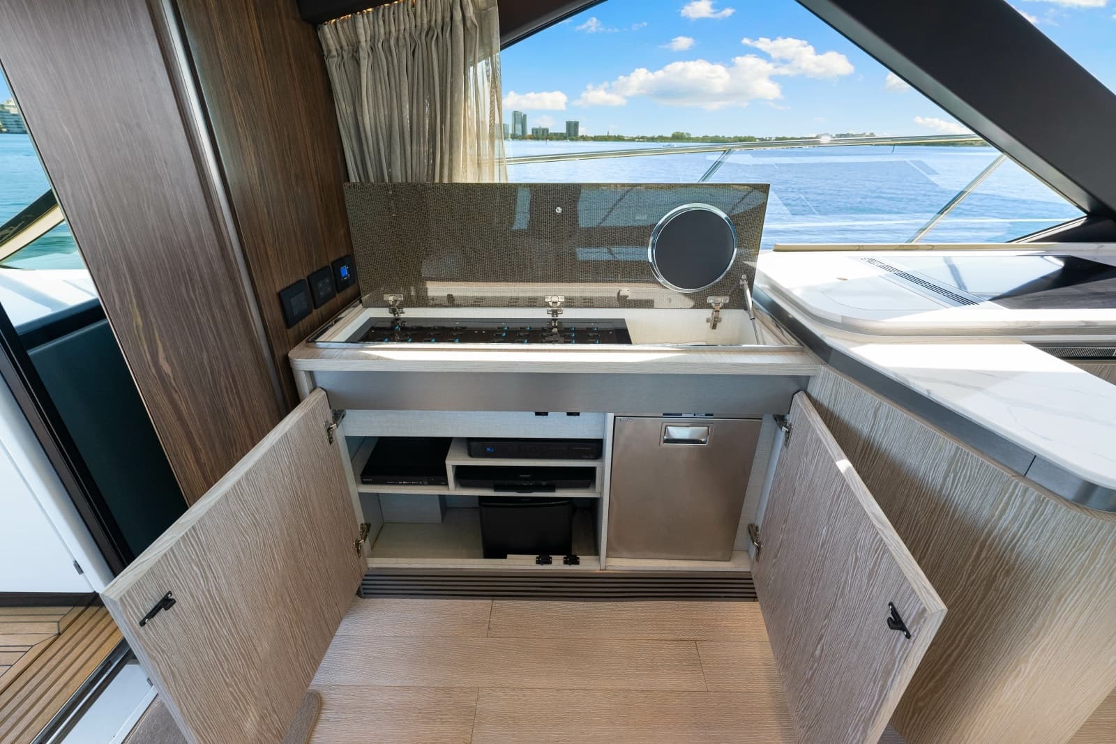 2020 Azimut S6