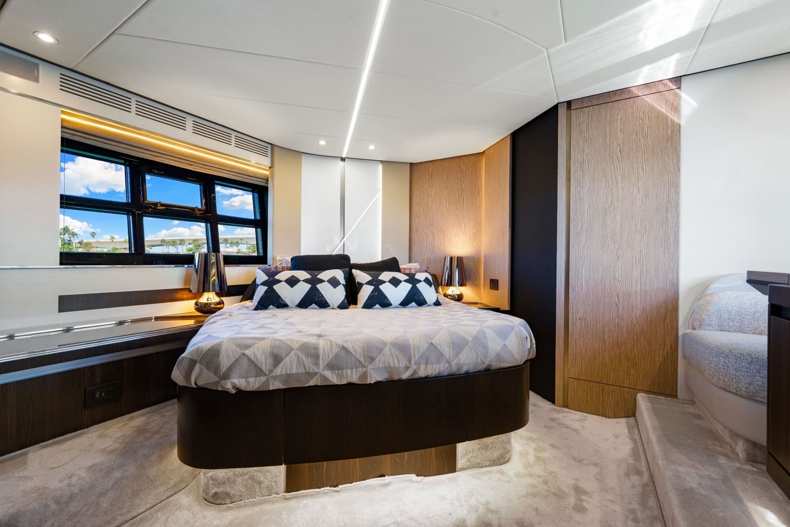 2020 Azimut S6
