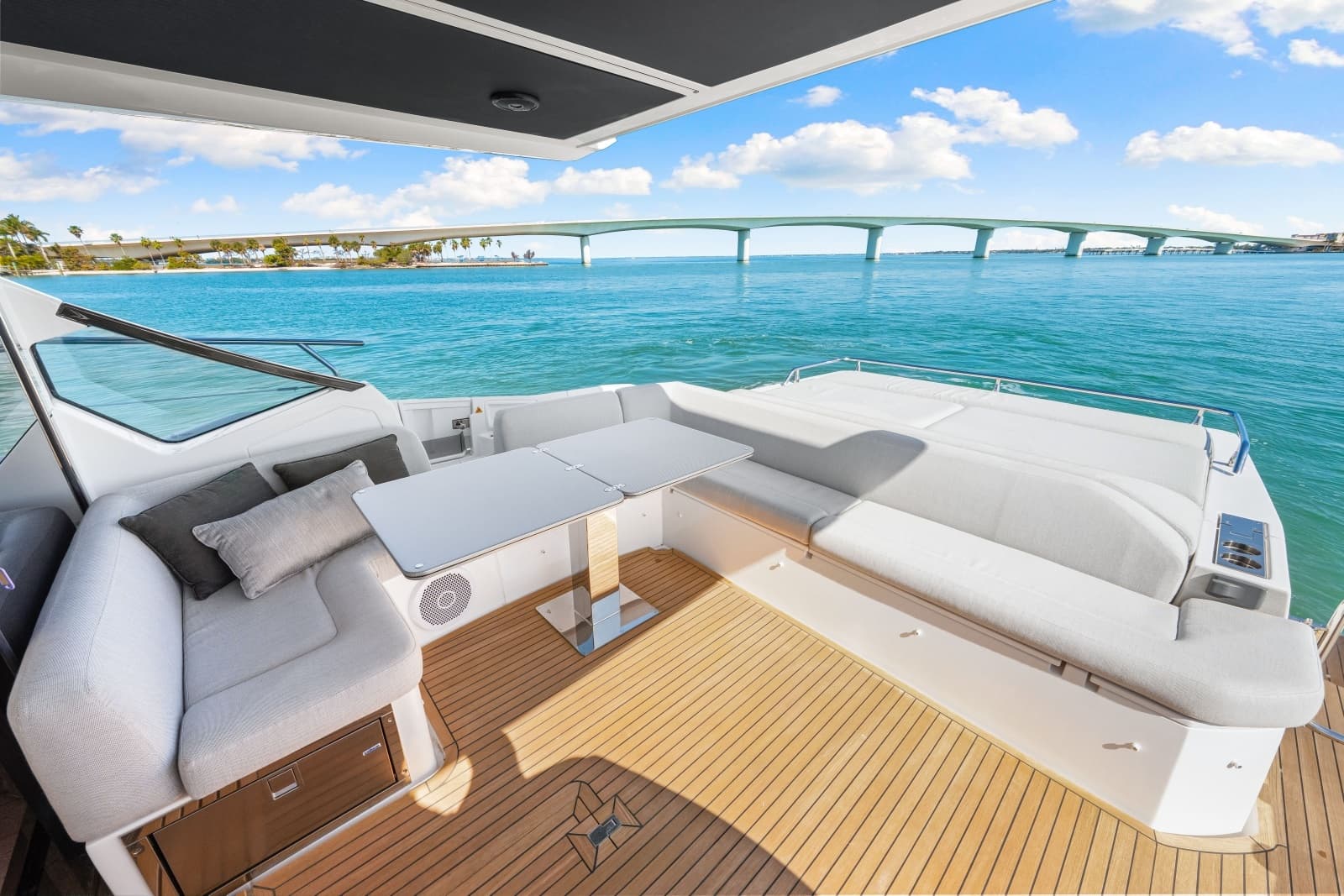 2020 Azimut S6