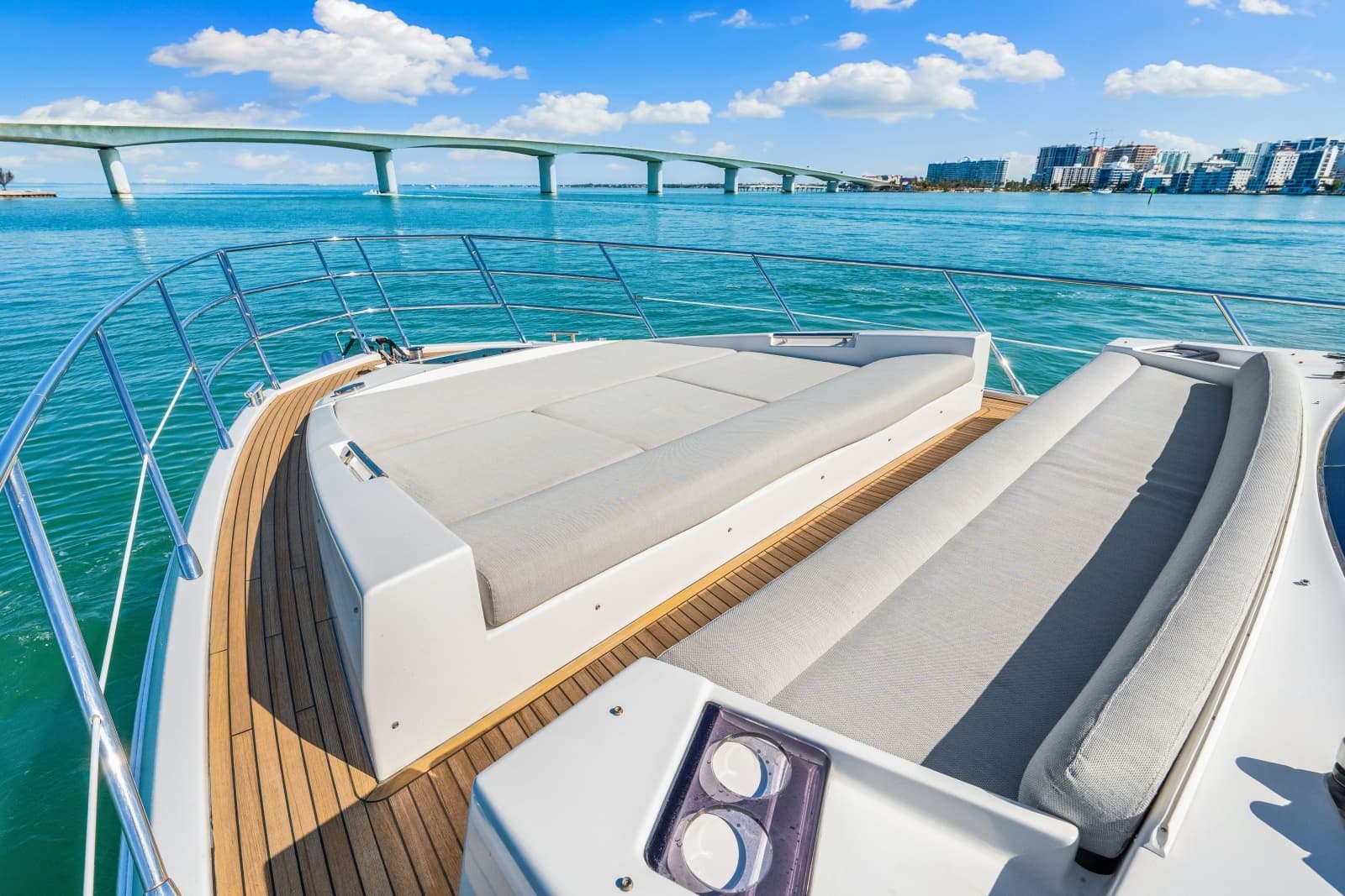 2020 Azimut S6