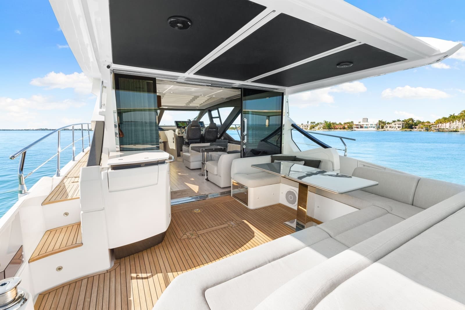 2020 Azimut S6