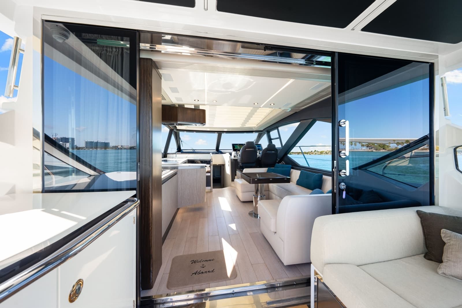 2020 Azimut S6