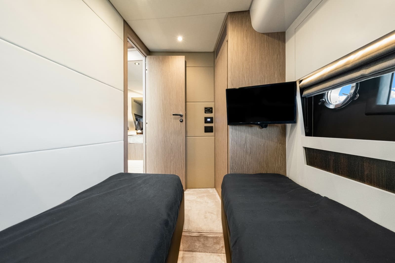 2020 Azimut S6