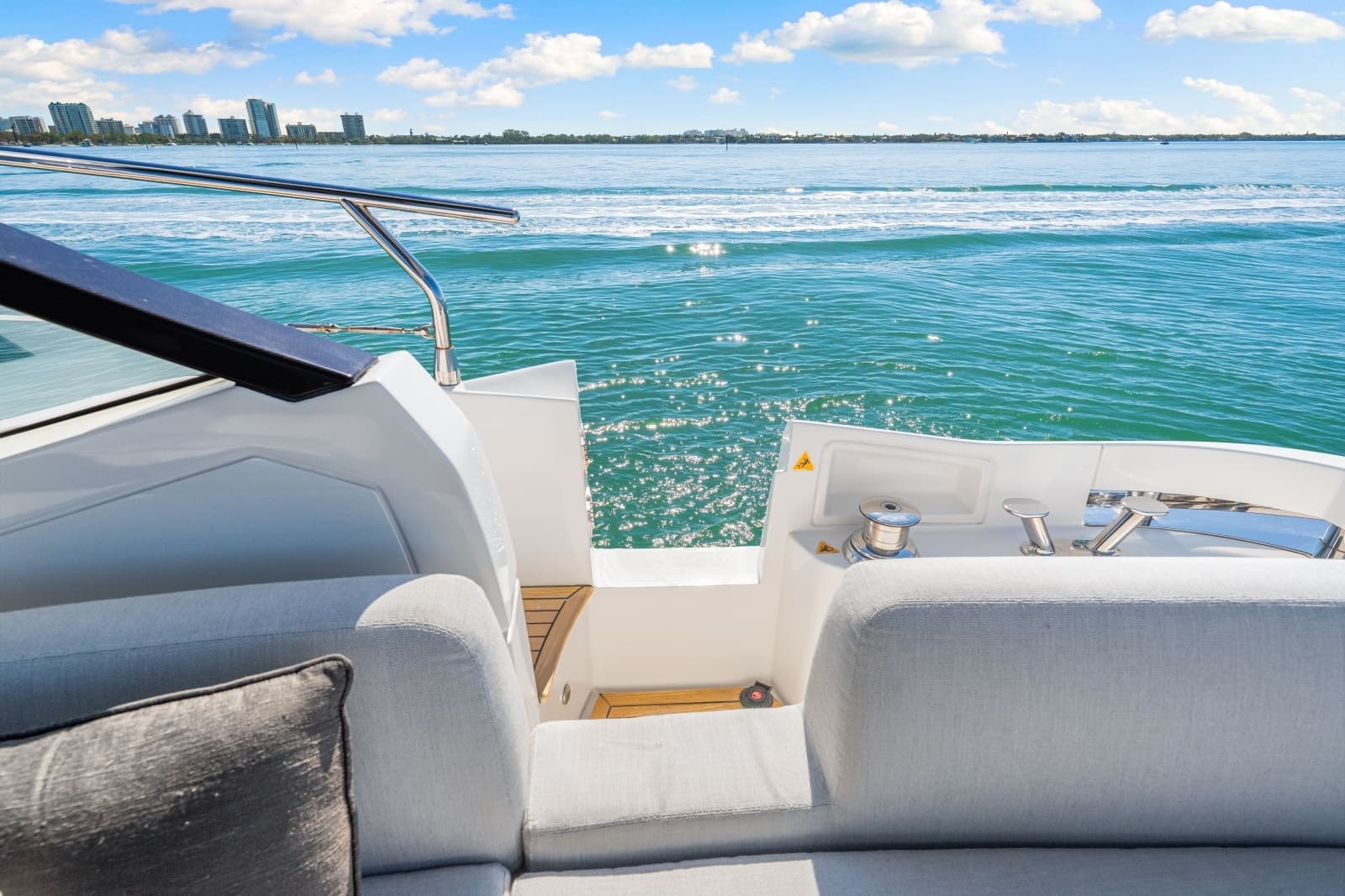 2020 Azimut S6