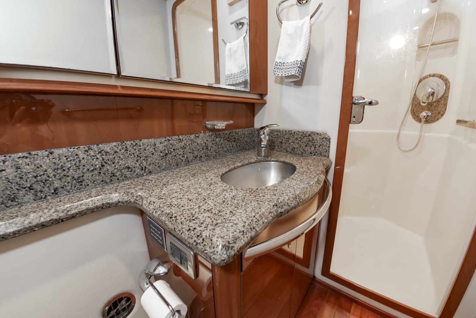 58SeaRay142