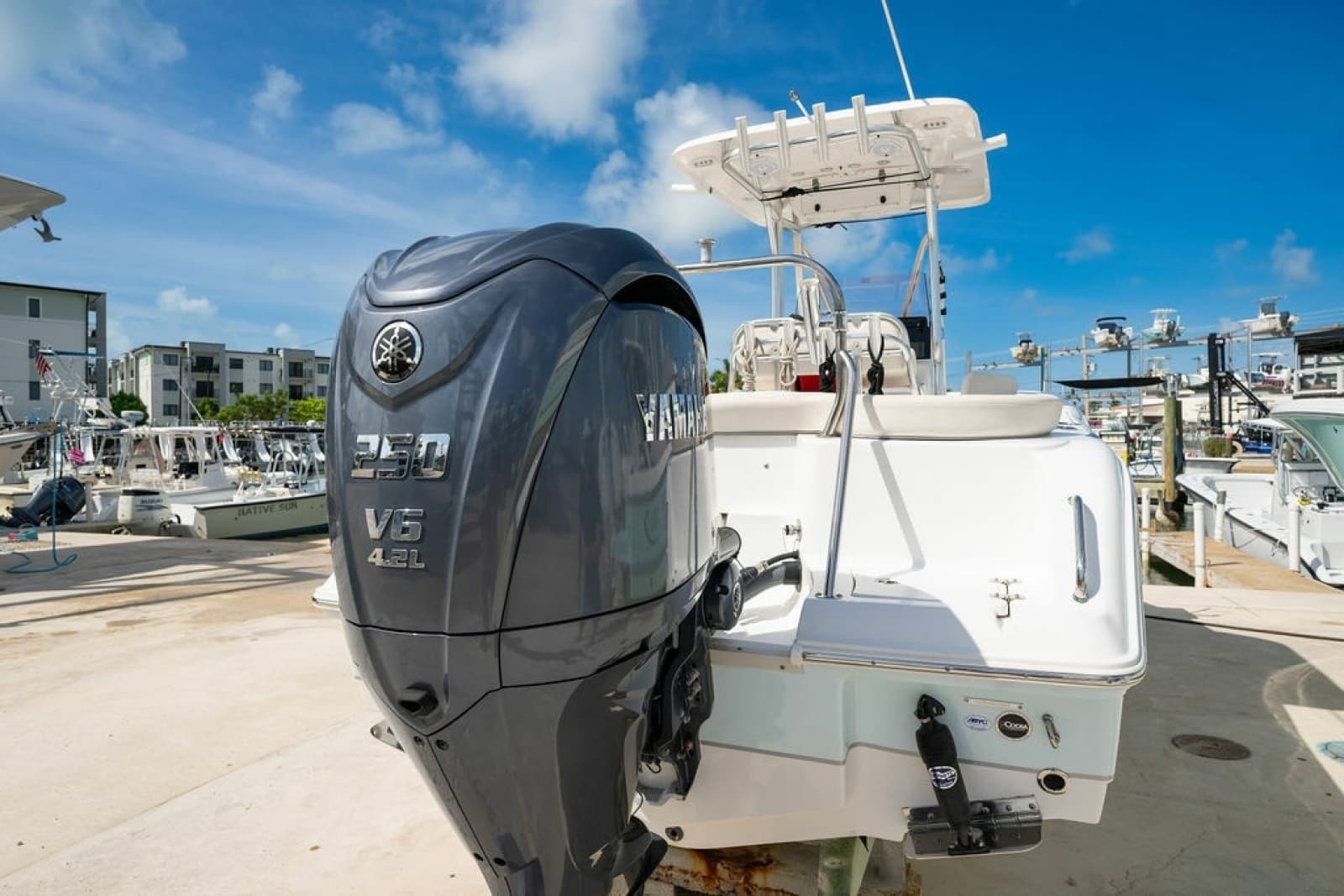 2023 Sea Hunt 234 Ultra