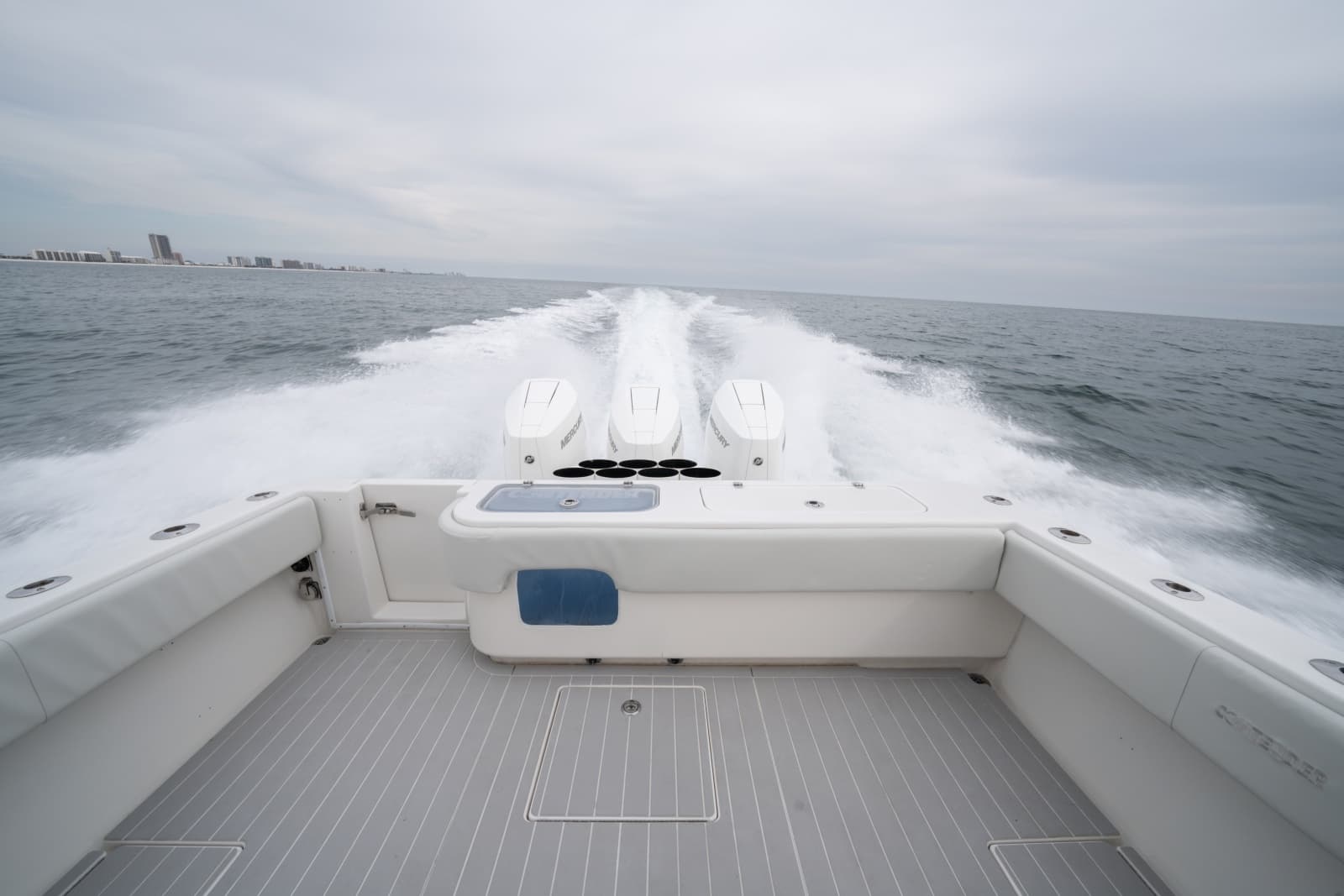 2011 Contender 40 Express