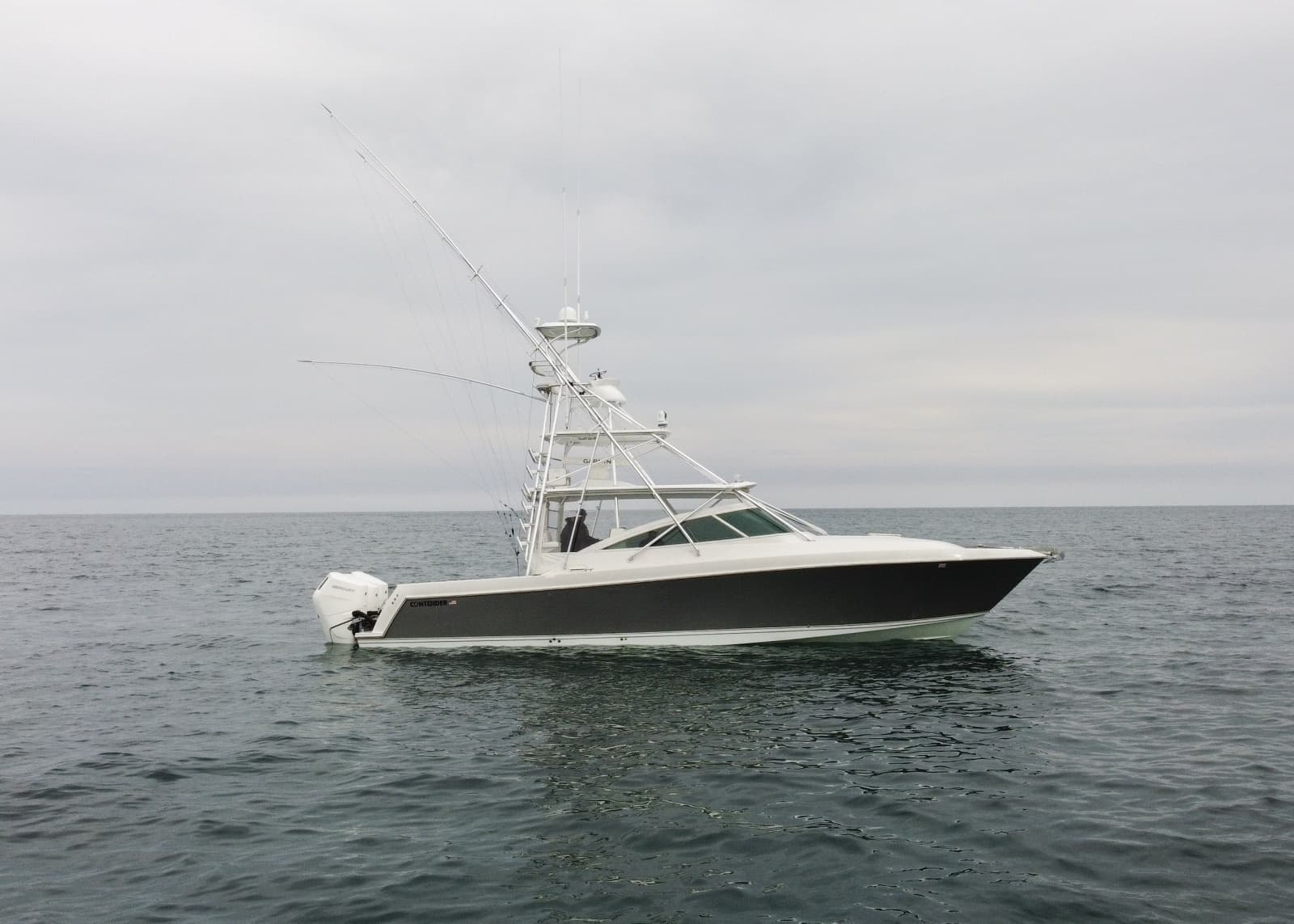 2011 Contender 40 Express