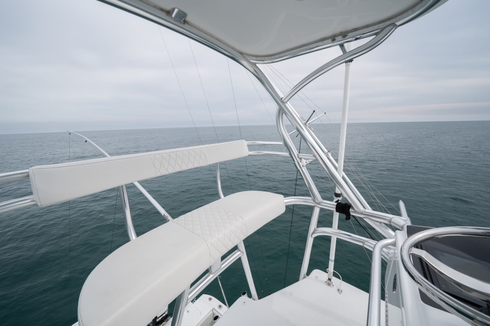 2011 Contender 40 Express