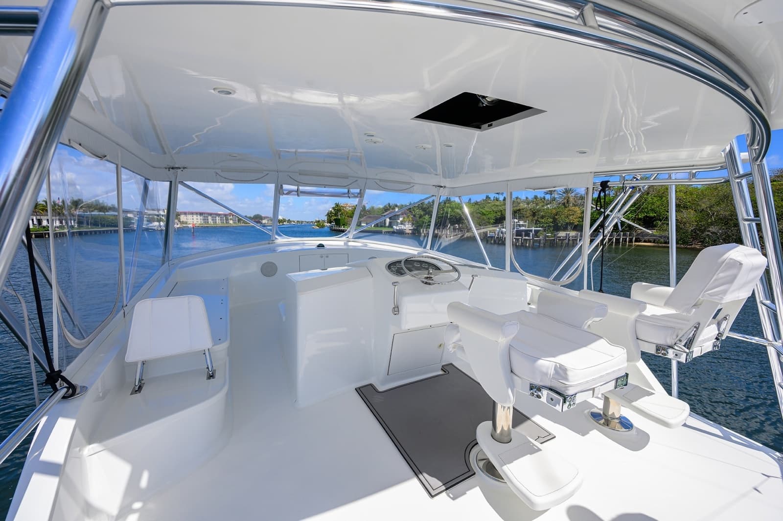 2003 American Custom Yachts 