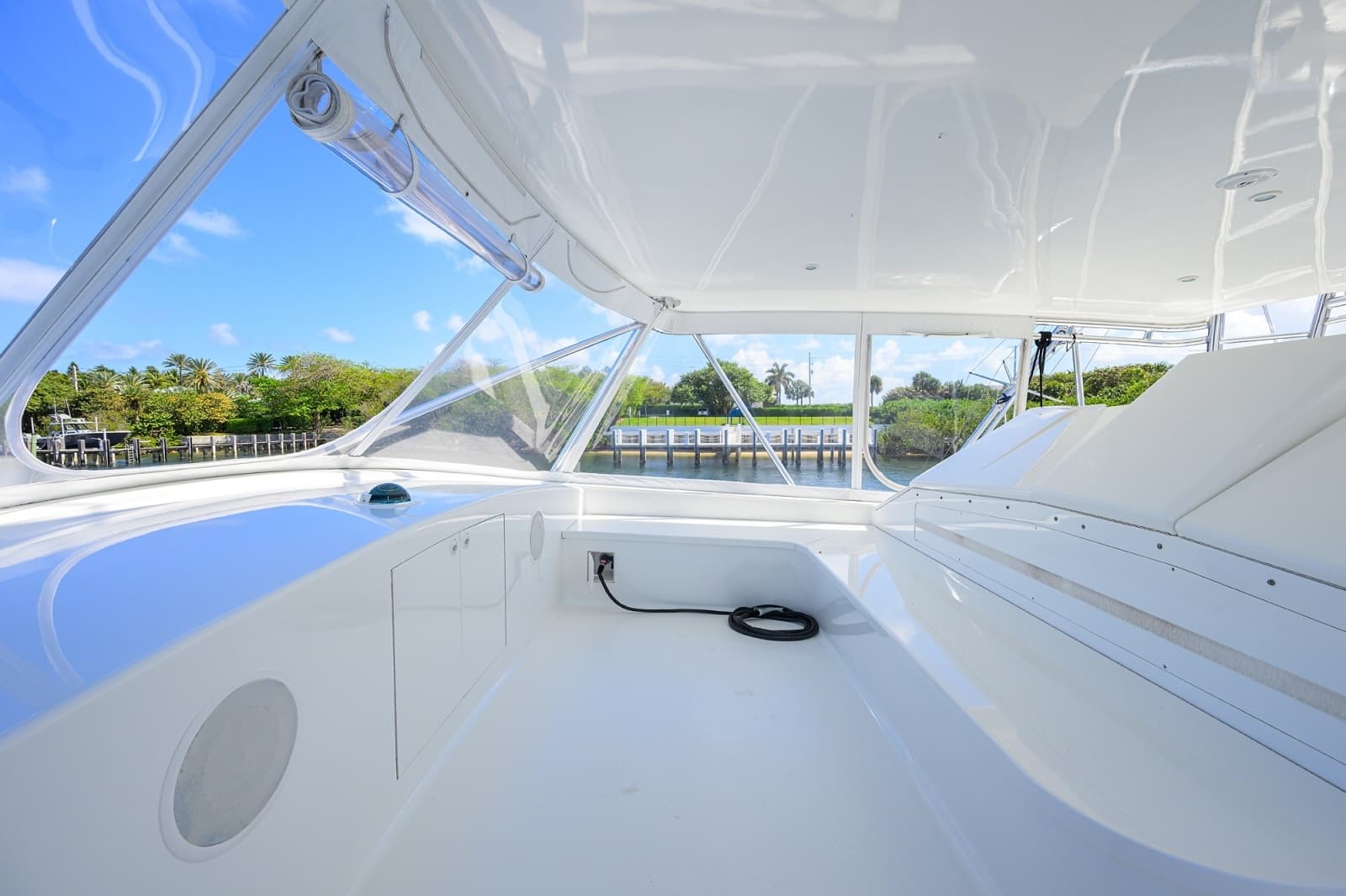2003 American Custom Yachts 