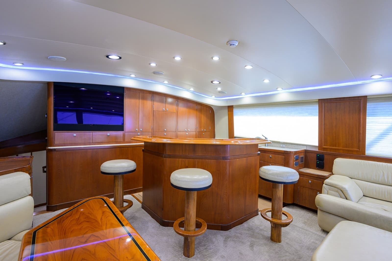 2003 American Custom Yachts 
