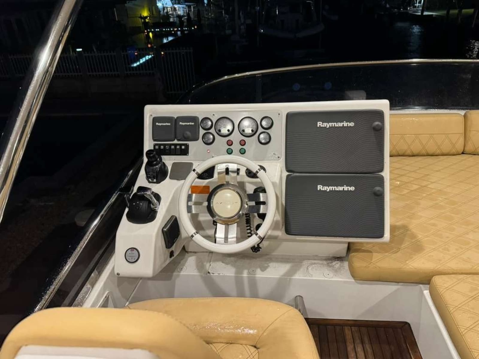 2014 Azimut 64