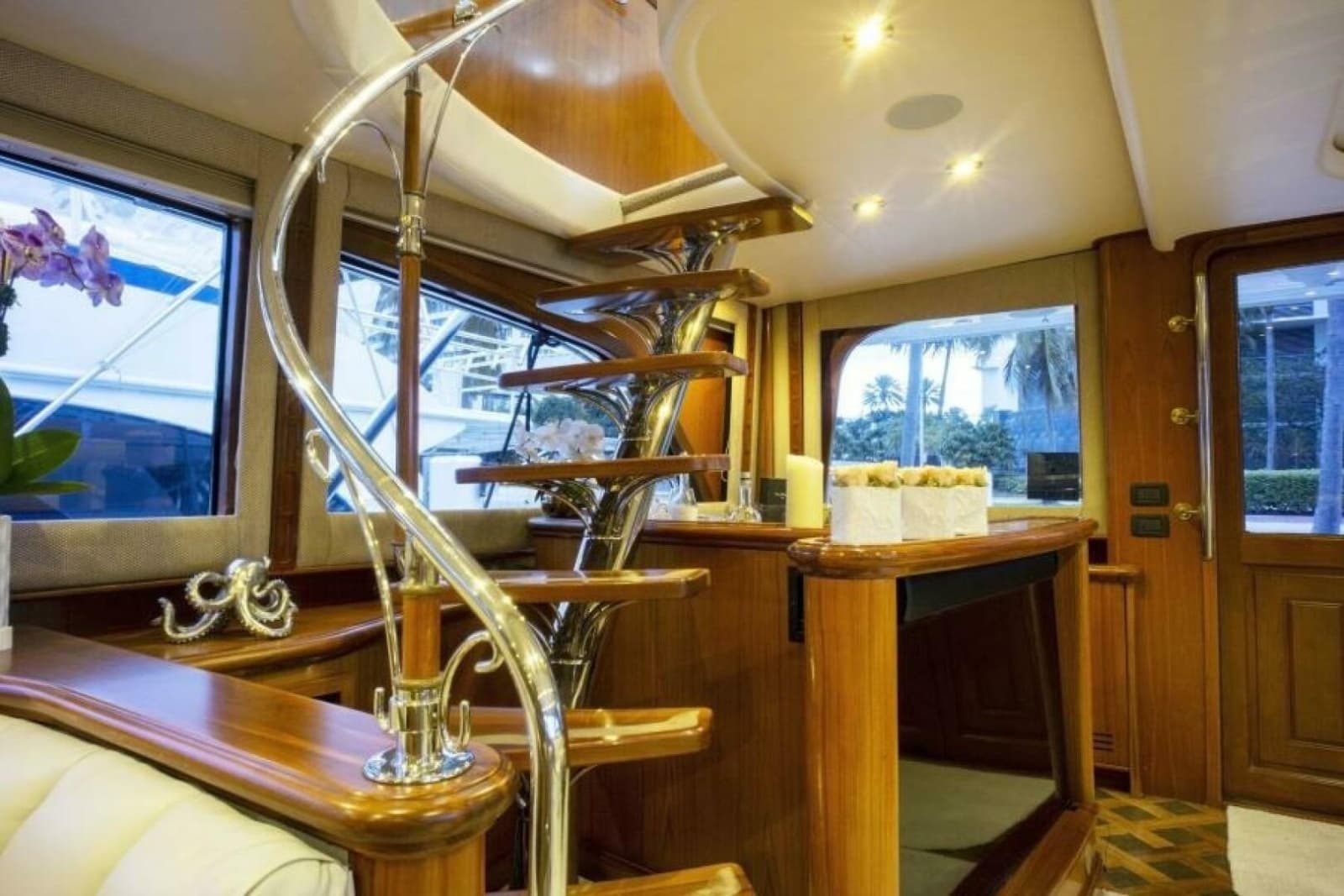 2005 Sea Force IX Enclosed Flybridge