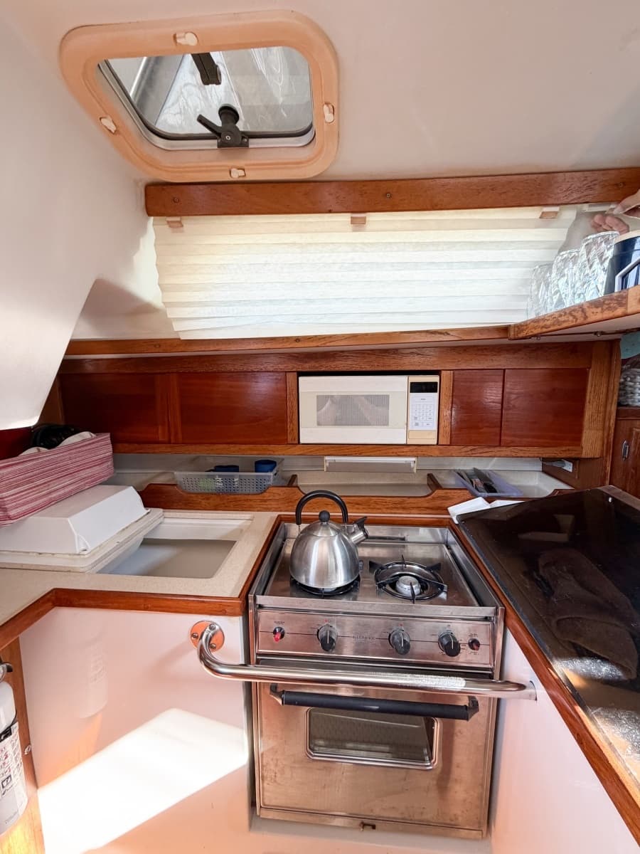 1996 Catalina 36 Mk II