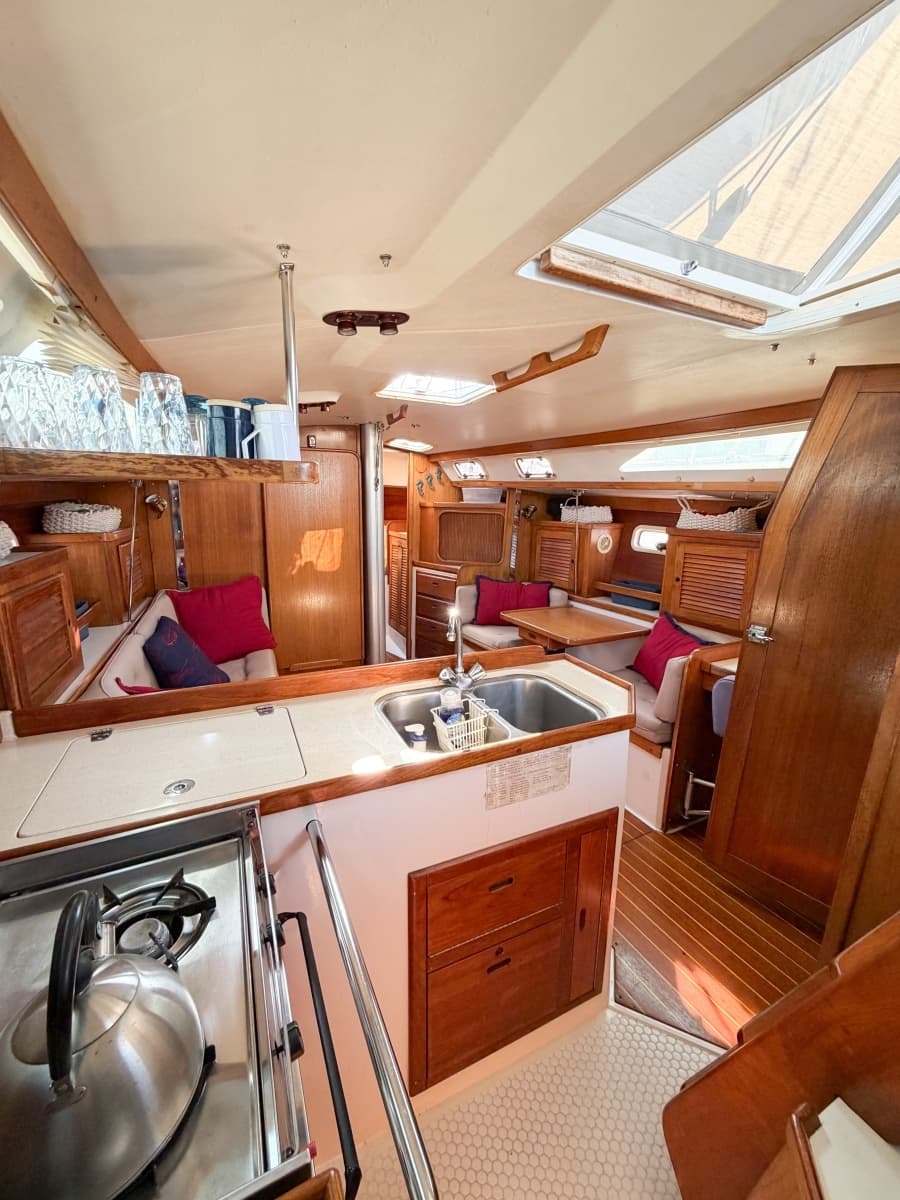 1996 Catalina 36 Mk II