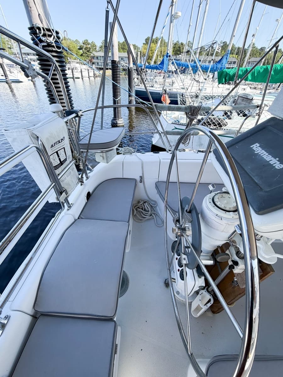 1996 Catalina 36 Mk II