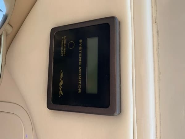 2004 Sea Ray 390 Motor Yacht