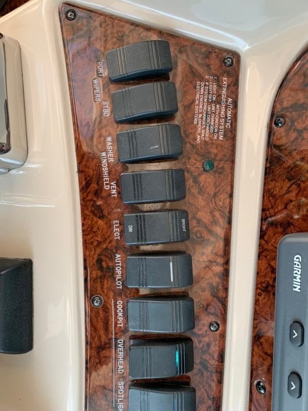 2004 Sea Ray 390 Motor Yacht